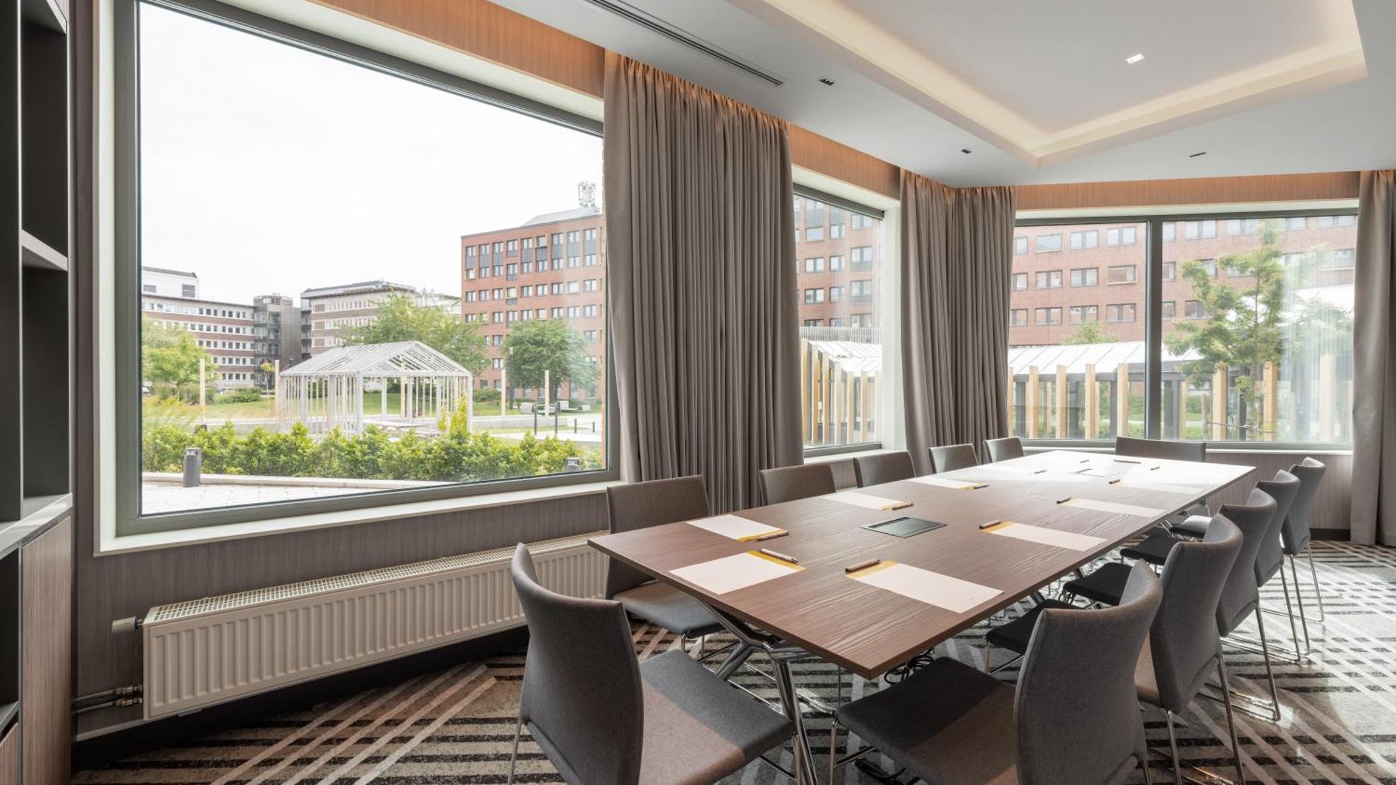 Отель Voco Stockholm - Kista By Ihg Экстерьер фото